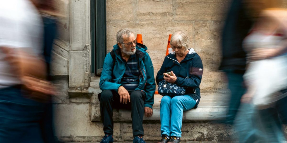 Un pas înainte în prevenirea căderilor la persoanele în vârstă: tehnologia care poate salva vieți Pe măsură ce îmbătrânim, pierderea echilibrului devine unul dintre cele mai mari pericole