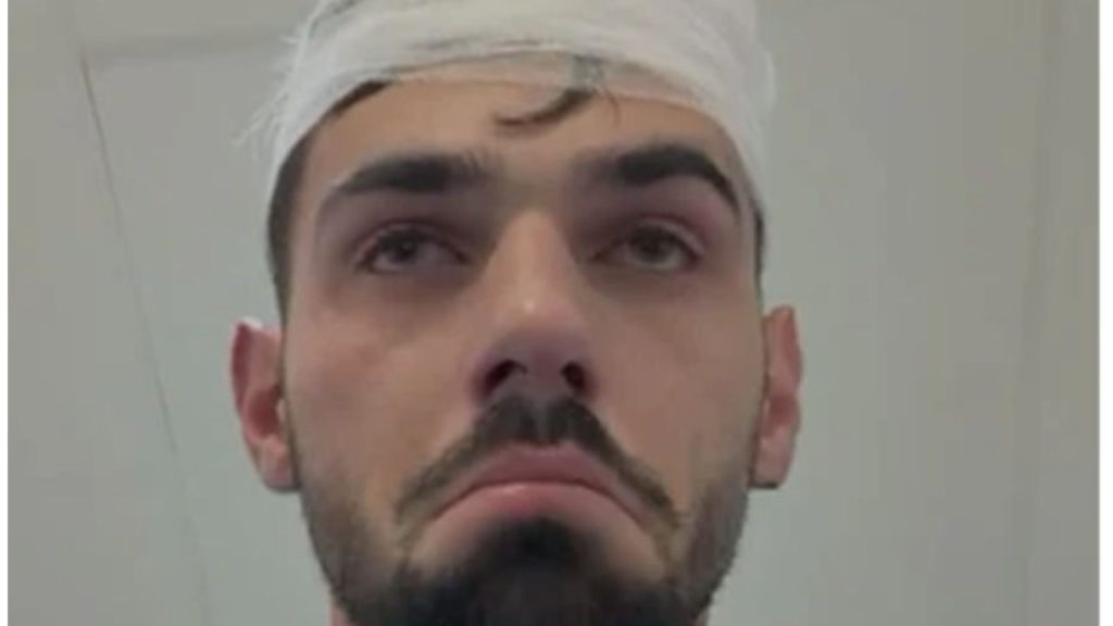 Violență de proporții în Timișoara: răfuială în fața unui club Duminică dimineață, în fața unui club din Timișoara, s-au déroulat scene de violență extremă, atrăgând atenția comunității și autorităților locale