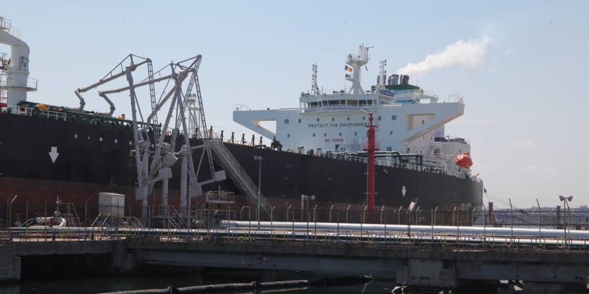 portul-constanta-remorchere-cargo-nave-vapoare-cereale-cale-ferate-port-dane-transport-containere-ma.jpeg - StiriAlese