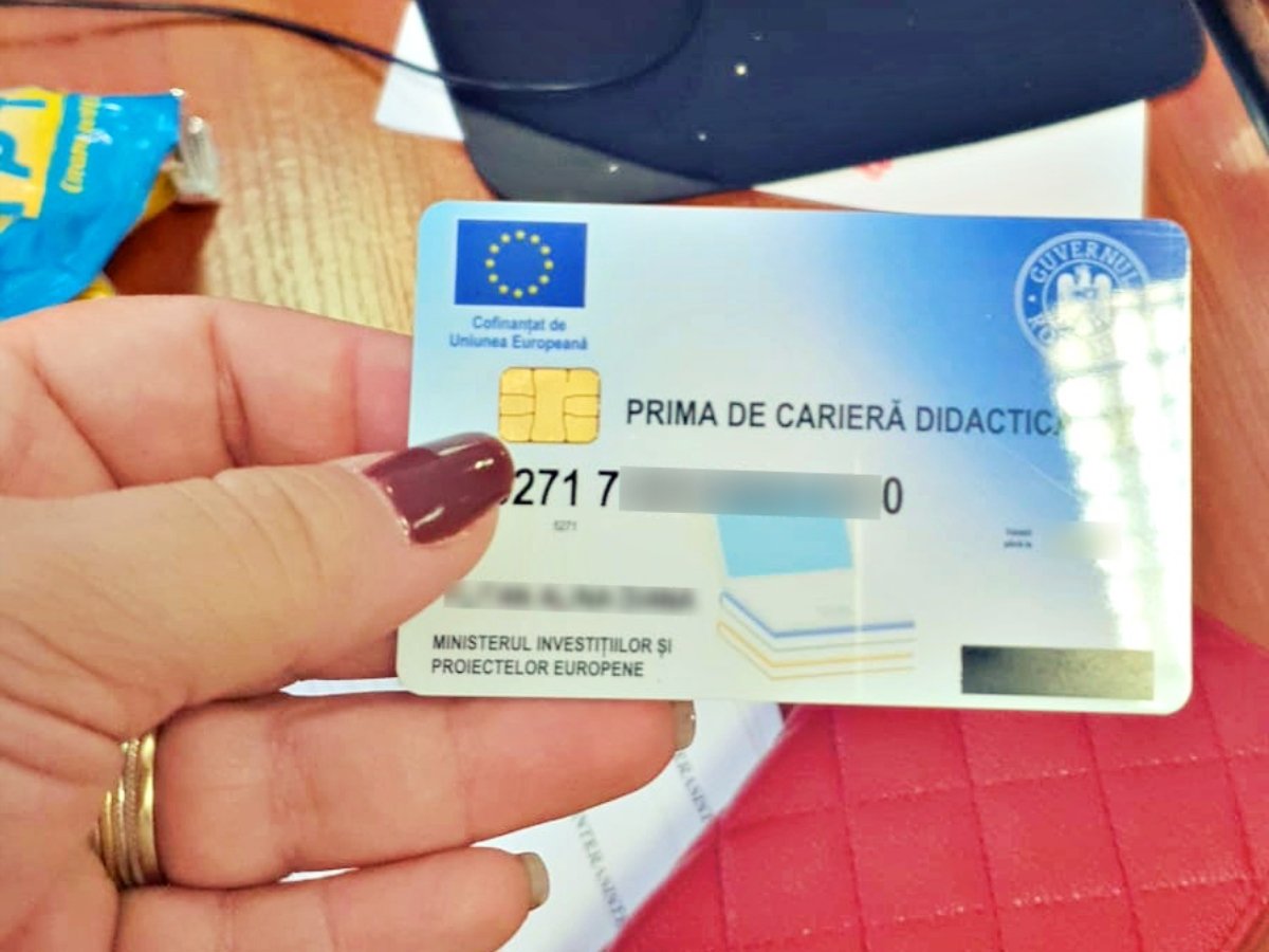 Profesorii nu au primit încă prima de carieră pentru 2025, deși fostul ministru anunța plăți pentru 2026