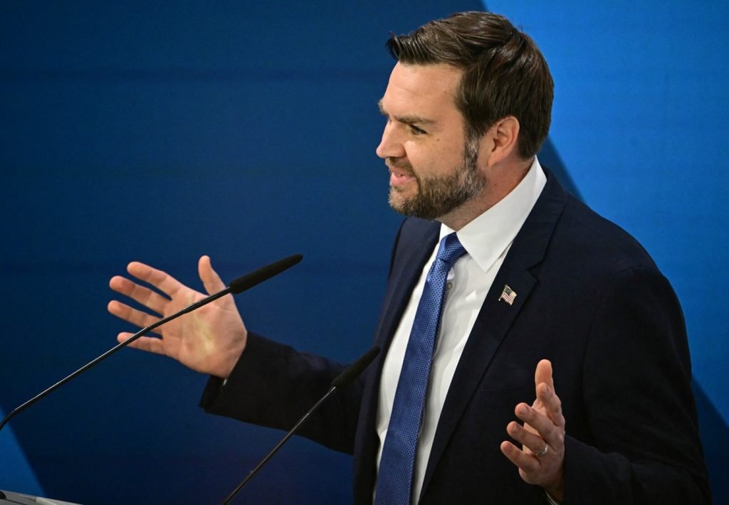 JD Vance, o enigmă pentru lume, analizează Politico