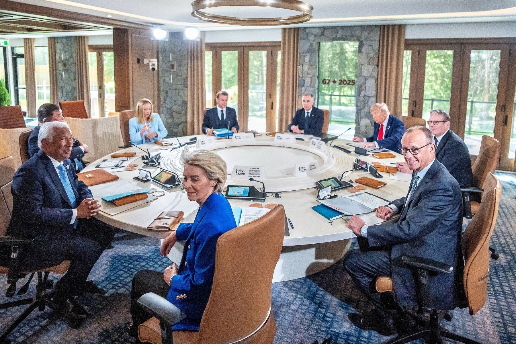 Europa își reduce rapid dependența de tehnologia și echipamentele militare americane, într-un semnal clar al evoluției tensiunilor transatlantice, pe fondul deteriorării relațiilor dintre Washington și Bruxelles