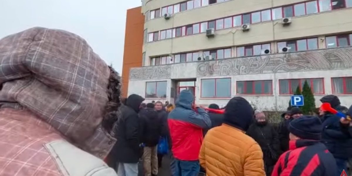 protest-petromidia.jpg - StiriAlese