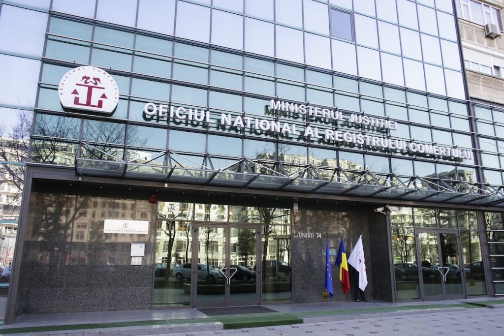 Bugetul justiției române în atenția publicului: milioane de euro pentru chirii, dar lipsă de transparență și planuri de investiții pe termen lung Marii jucători ai sistemului judiciar din România, precum Curtea de Apel București, rămân printre cei mai cheltuitori din întreaga țară în ceea ce privește costurile aferente sediilor proprii