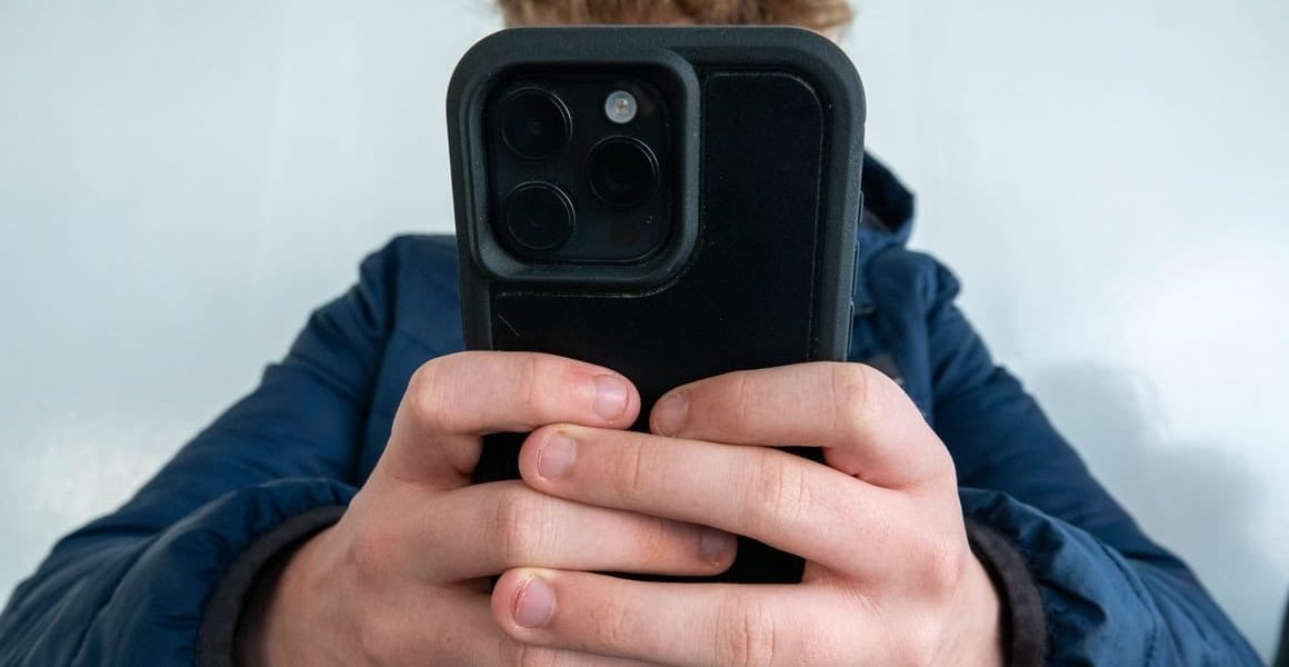 restrictii-de-varsta-copii-retele-de-socializare-europa.jpg - StiriAlese