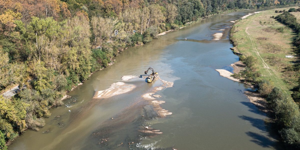 somes-draglina-balastiera.jpg - StiriAlese