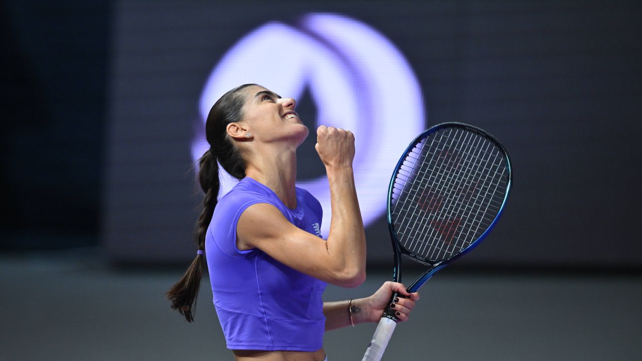 Victorie răsunătoare pentru Sorana Cîrstea în sferturile Transylvania Open Sorana Cîrstea, jucătoarea română de tenis, a reușit o performanță impresionantă în sferturile de finală ale Openului Transilvaniei, înfruntând-o pe campioana în exercițiu, Anastasia Potapova