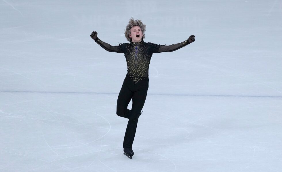 urlhttps3A2F2Fassets.apnews.com2Fb32F762F6fb4511dc5837b0220d1554d4ec22Ff67666ad922041e8a0f2.jpeg - StiriAlese