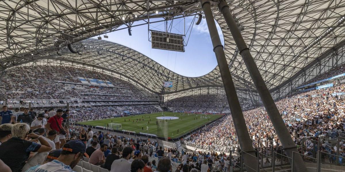 velodrome-62ea60f99cb01.jpg - StiriAlese