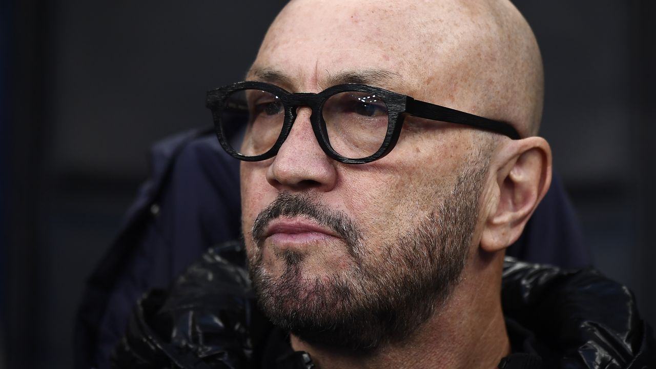 Walter Zenga, fostul legendar portar al lui Inter Milano, îl laudă pe Yann Sommer Walter Zenga, un nume emblematic în istoria clubului Inter Milano, a oferit recent o serie de aprecieri pentru actualul portar al „nerazzurrilor”, Yann Sommer
