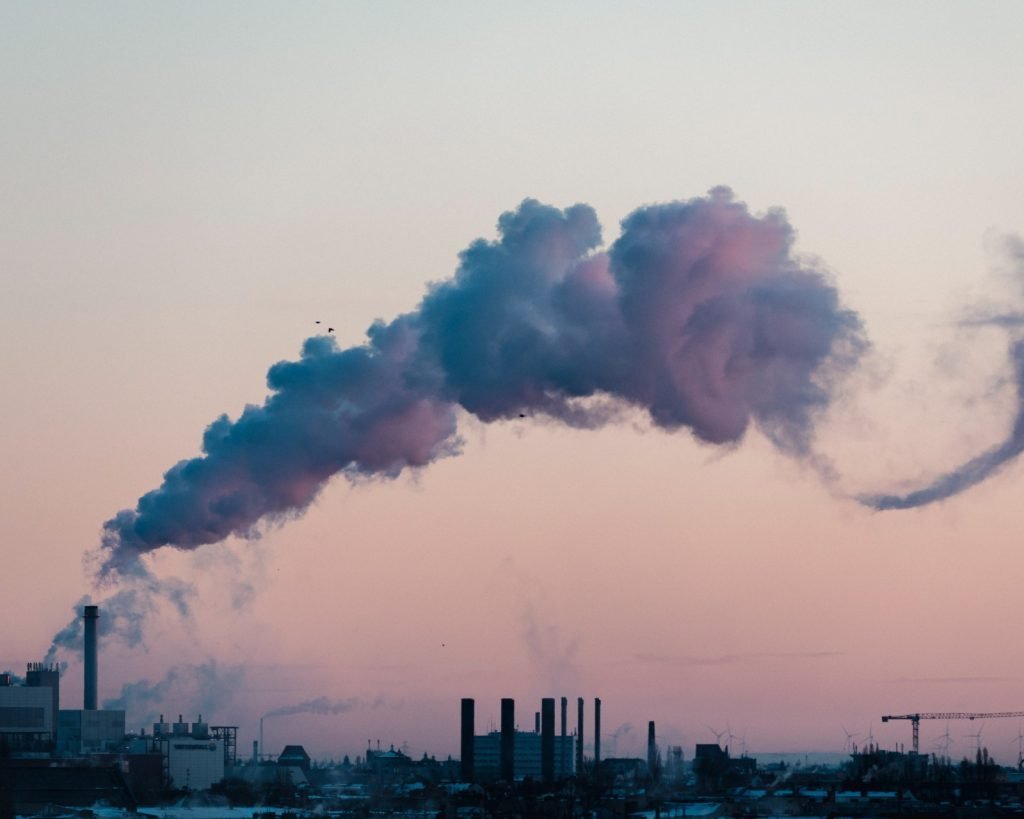 Un progres remarcabil în domeniul chimiei și energiei durabile vizează reducerea continuă a emisiilor de dioxid de carbon, o provocare de talie mondială pentru tranziția către un sistem energetic mai sigur și mai prietenos cu mediul