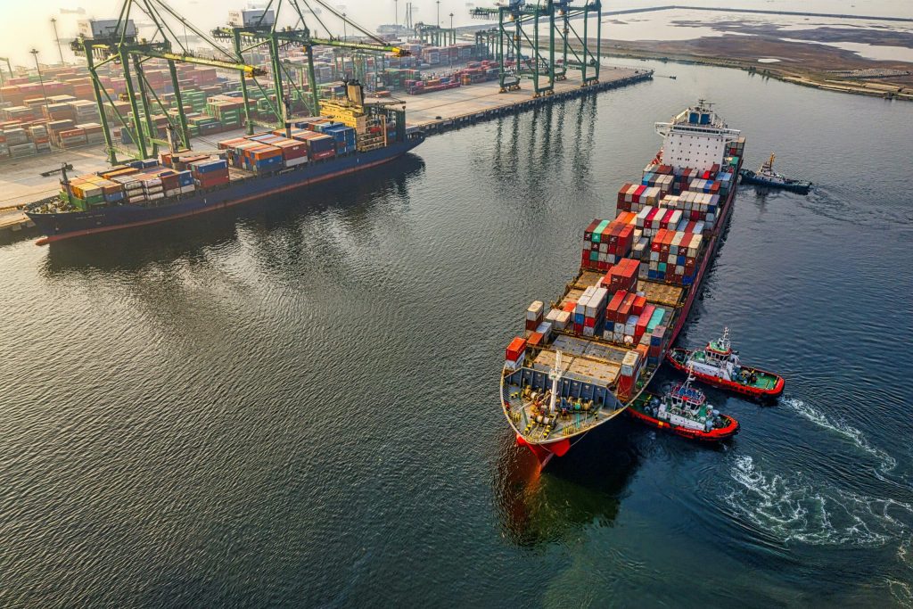Un proiect inovator din Marea Britanie promite să revoluționeze transportul naval și nu numai, prin utilizarea apei de mare ca sursă directă de combustibil