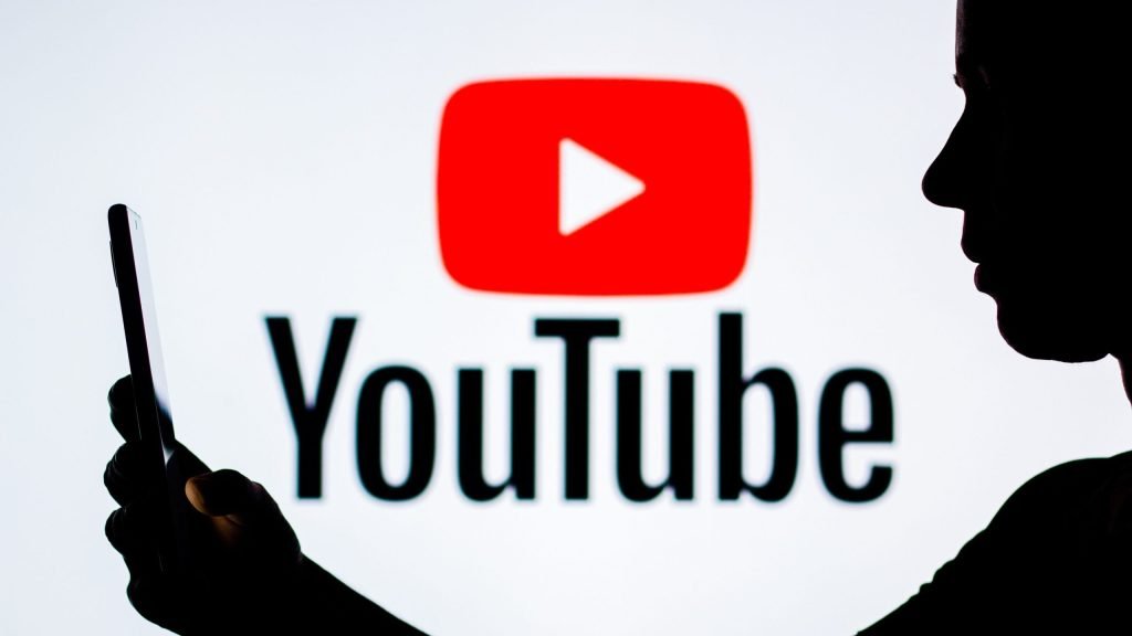 YouTube, inițial dedicat divertismentului, s-a impus de mult ca un instrument vital pentru educație și dezvoltare personală, mai ales pentru tinerii din Europa