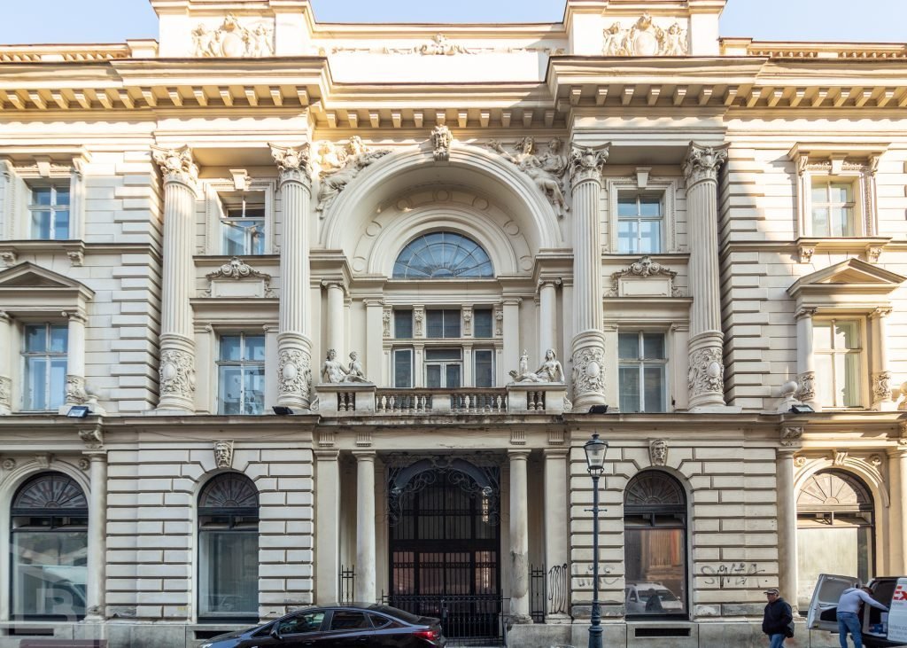 Primăria Capitalei a reușit să obțină aproape 14,3 milioane de euro pentru reabilitarea Palatului Dacia, o clădire emblematică a centrului istoric al Bucureștiului
