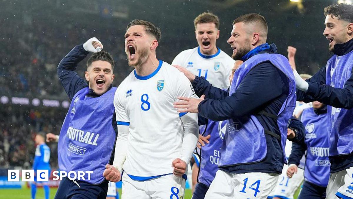 Kosovo are șansa de a participa la Cupa Mondială din 2026, după o serie de emoții și așteptări ce au marcat ultima perioadă pentru această mică dar ambițioasă republică