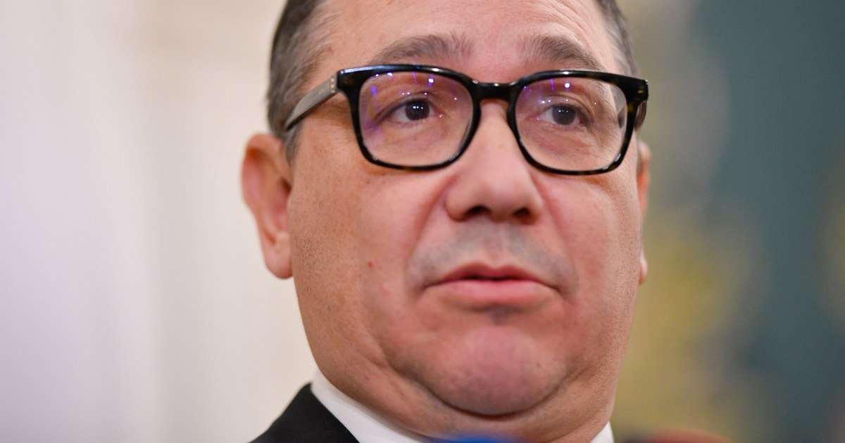 Conflict acerb între Oana Țoiu și Victor Ponta: „A dat-o jos din avion pe fiica mea!”