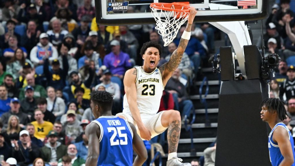 Marele cântec al sezonului de baschet universitar NCAA a continuat joi seară, cu meciurile din faza Sweet 16, unde toate echipele au intrat pe teren cu dorința de a avansa în fața tensiunii crescânde de la American University