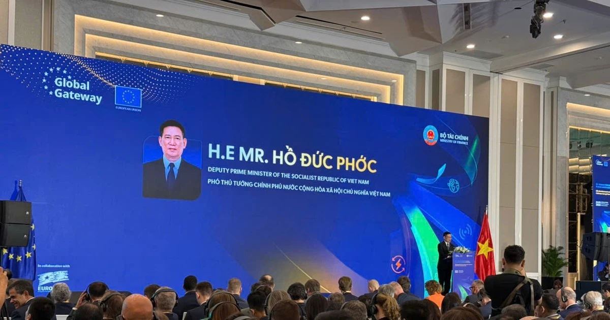 UE și Vietnam, în pas spre un viitor durabil: Investiții record și angajamente strategice Pe 24 martie, Hanoi a fost gazda unui eveniment de anvergură: Forumul de Afaceri și Investiții UE-Vietnam, desfășurat sub tema „Strategia Global Gateway: Cooperare în domeniul investițiilor către un viitor durabil”