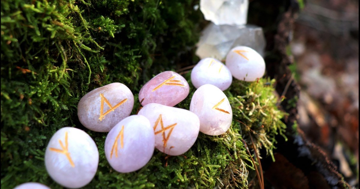 Primăvara anului 2026 aduce cu sine schimbări semnificative în plan astral, influențând nu doar atmosfera meteorologică, ci și starea emoțională și deciziile oamenilor