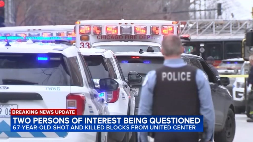 Un bărbat în vârstă de 67 de ani a fost împușcat mortal marți după-amiază, într-un incident care a avut loc în plină zi, aproape de United Center din Chicago