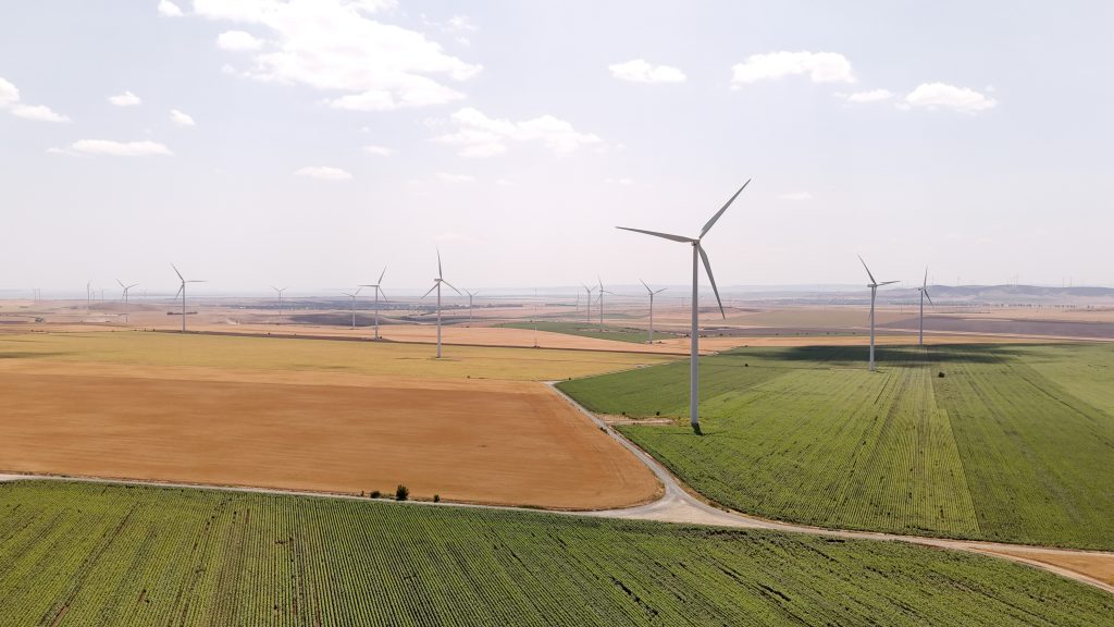 Grupul grecesc METLEN Energy & Metals face pasul major în România prin parteneriat strategico-tehnologic Un nou proiect de anvergură în sectorul energiei din Europa își va pune amprenta și pe piața românească