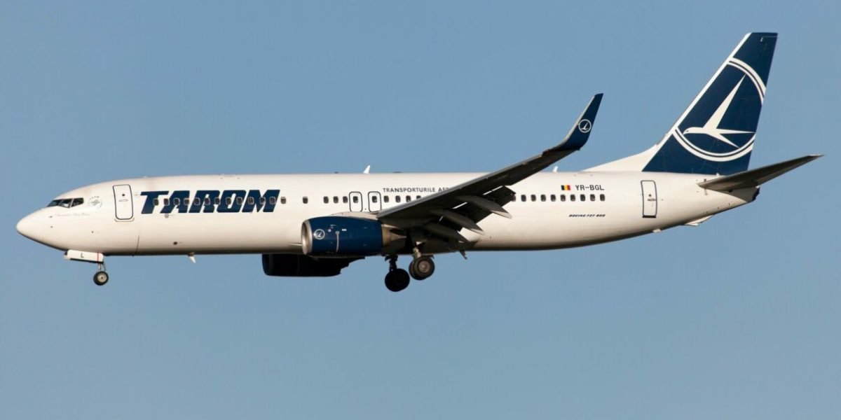 2-tarom-avion-scaled-e1766048746828.jpg - StiriAlese