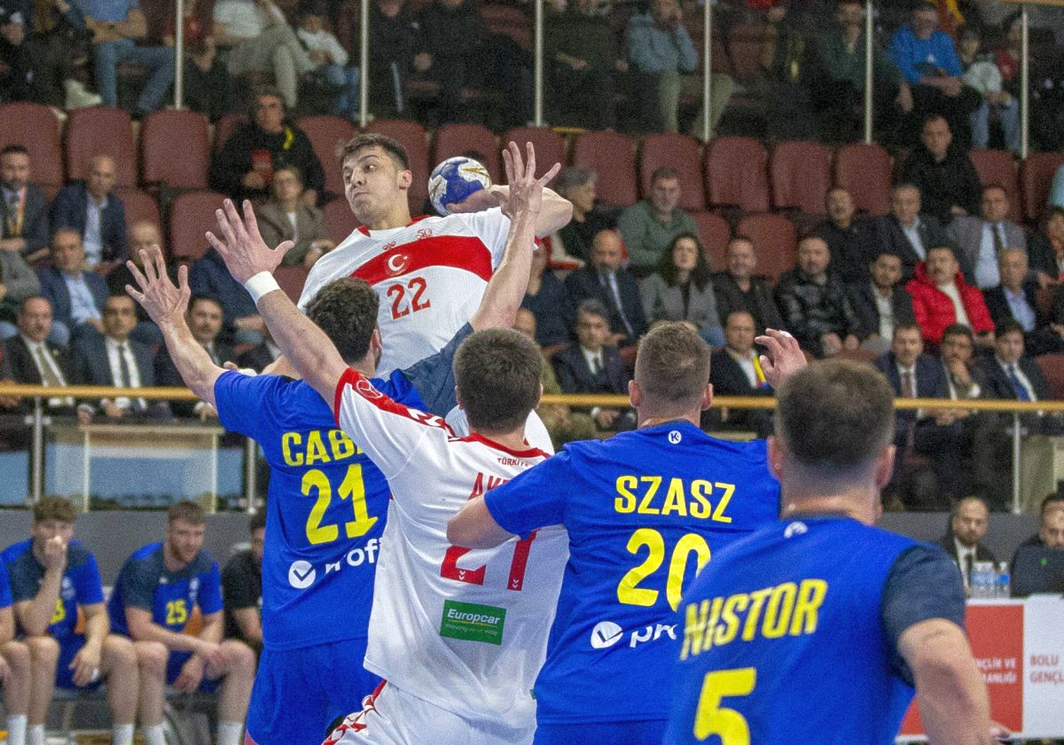 România a suferit una dintre cele mai umilitoare decepții din istoria recentă a handbalului masculin, după ce a fost eliminată dramatic din cursa calificării la Campionatul Mondial din 2027