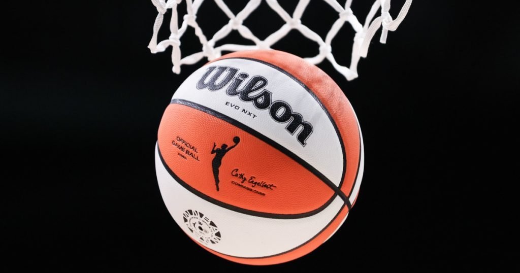 Negocierile dintre WNBA și WNBPA rămân blocate, iar termenul limită pentru încheierea unui acord colectiv de muncă, fixat pentru 10 martie, amenință să compromită pregătirile pentru sezonul 2026