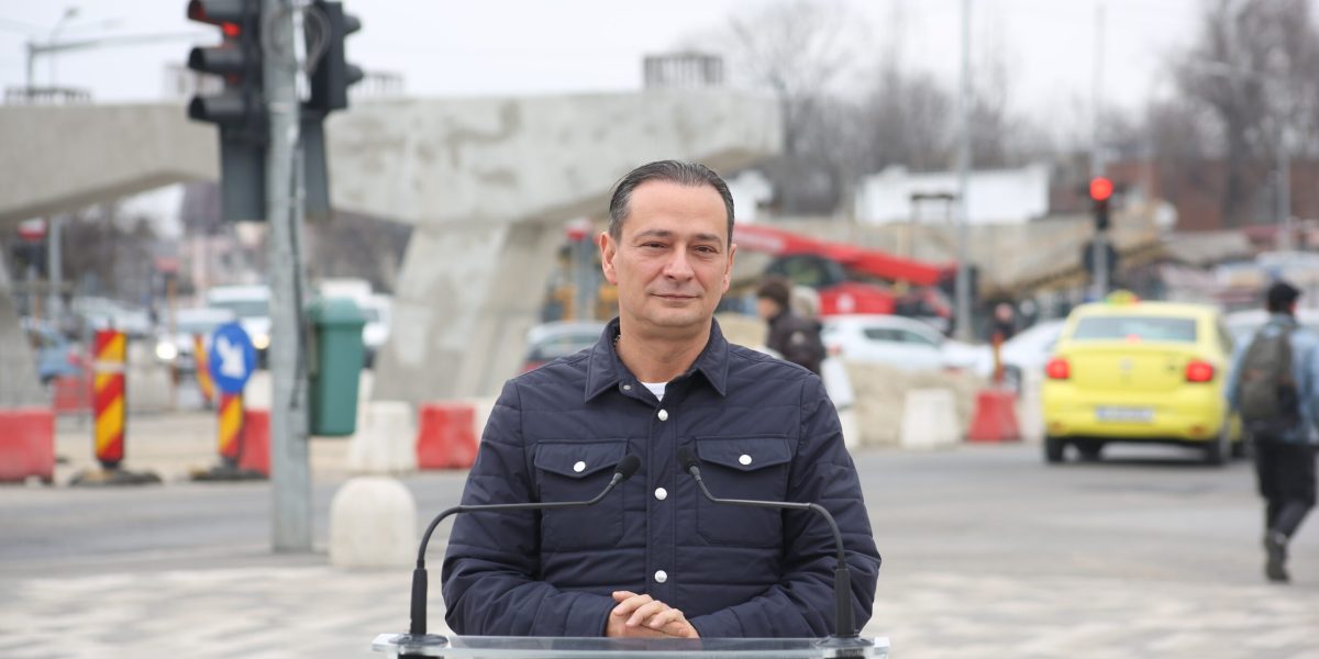 Montarea tablierului pasajului de la Apărătorii Patriei începe; Băluță: „Va fi ultima lucrare realizată de primărie”