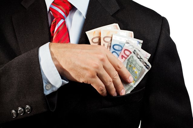 Investițiile în publicitatea din mediul online depășesc pragul critic pentru 2025, atingând un volum estimat la 818,2 milioane de euro, în creștere cu aproximativ 6,5% față de anul precedent