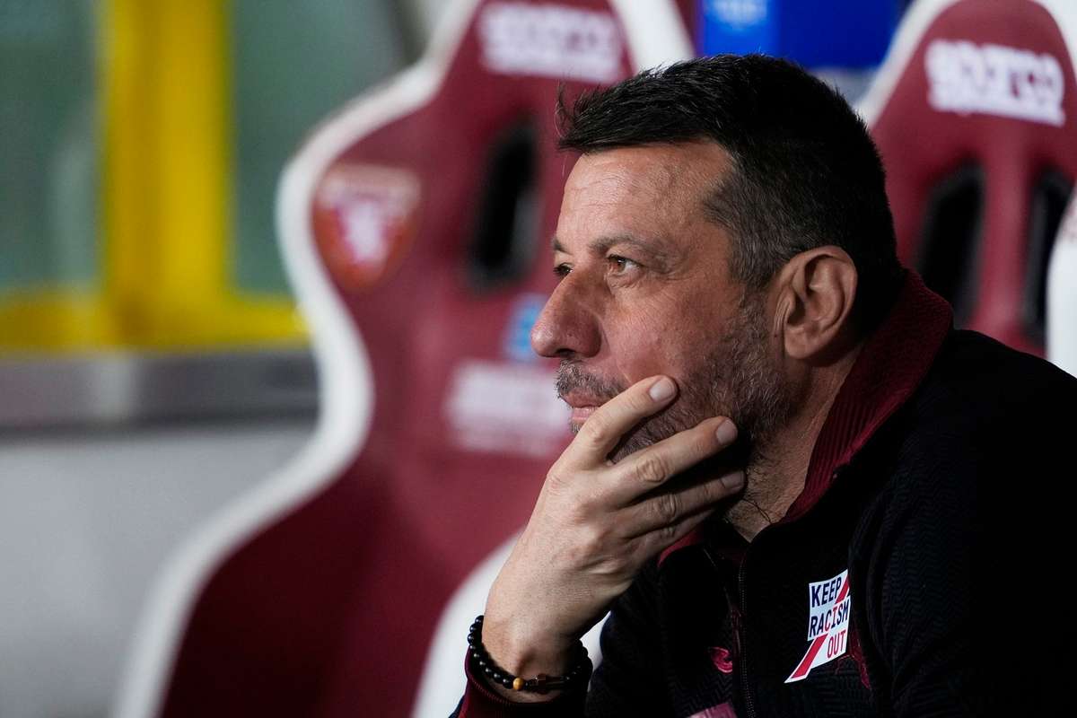 Știri Live din Fotbal: ultimele noutăți în timp real