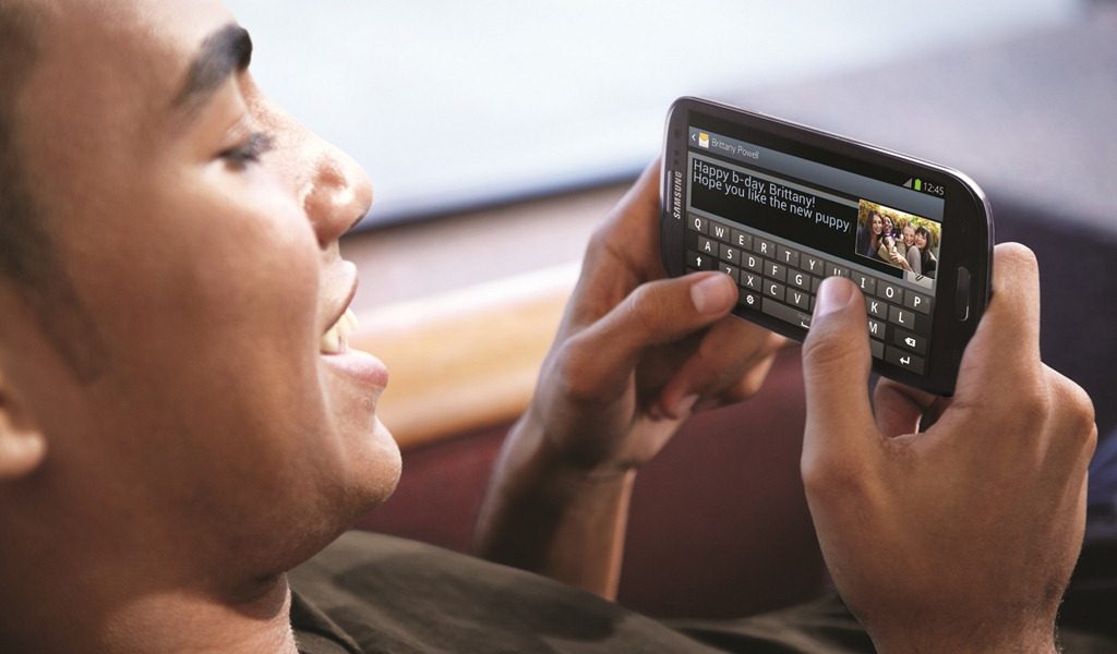 4.-GALAXY-S-III_Pop-up-play_B.jpg - StiriAlese