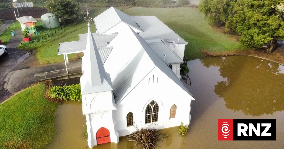 După intensitatea ploilor din ultimele zile, zona de Nord a Noii Zeelande se află în continuare sub ape, iar autoritățile locale fac eforturi susținute pentru gestionarea situației