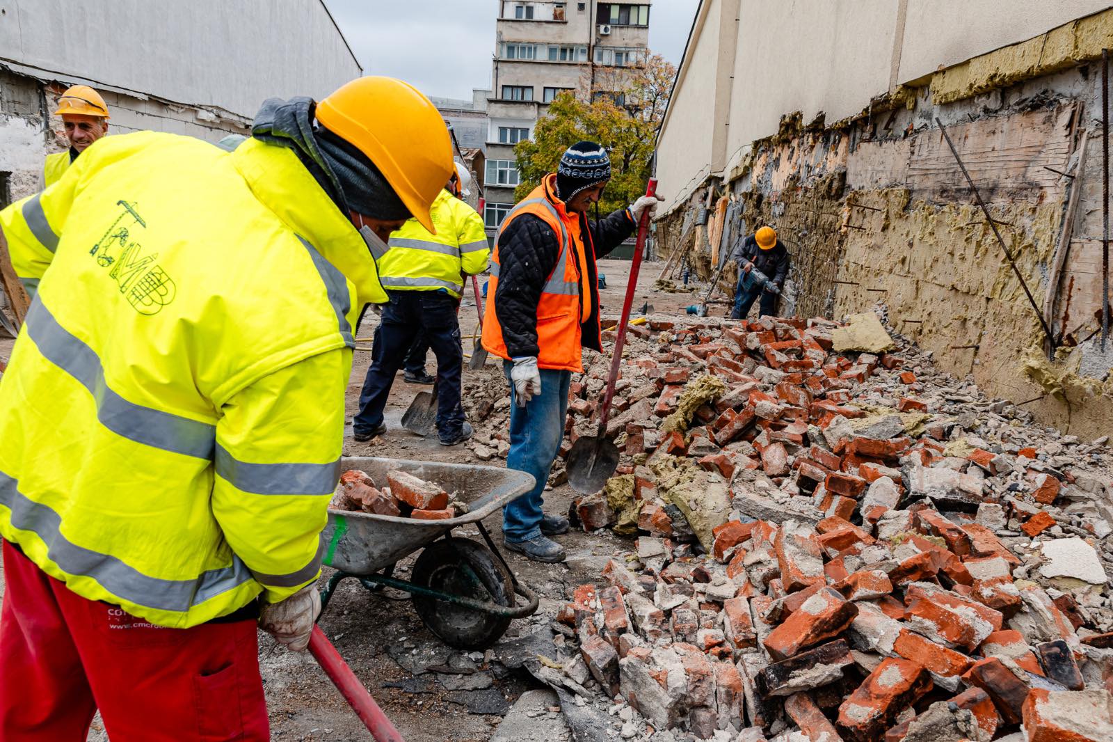 Primăria Capitalei intensifică luptele împotriva construcțiilor ilegale din centrul orașului, în contextul unei campanii de readucere a ordinii și esteticii urbane