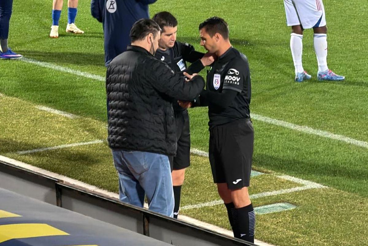 Andrei Chivulete, arbitrul meciului dintre Unirea Slobozia și Oțelul Galați, a suferit o accidentare gravă la tendonul lui Ahile, fiind nevoit să abandoneze partida în minutul 41 Unirea Slobozia și Oțelul Galați au oferit duminică seară un meci dramatic, încheiat cu o accidentare serioasă a arbitrului principal