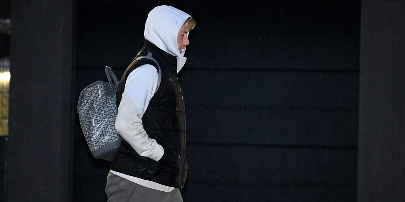 Borussia Dortmund a anunțat oficial decizia referitoare la componența echipei pentru partida de sâmbătă cu FC Augsburg, răspunzând astfel speculațiilor din ultimele zile