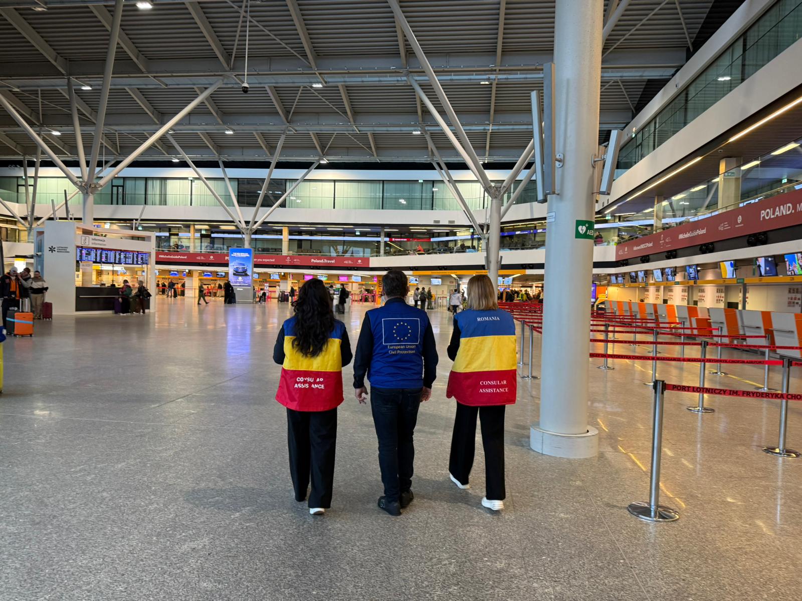 România a primit luni dimineață un sprijin important din partea Uniunii Europene, după ce două zboruri de evacuare, operate de compania poloneză LOT, au aterizat pe Aeroportul Otopeni cu peste 350 de cetățeni la bord, majoritatea români