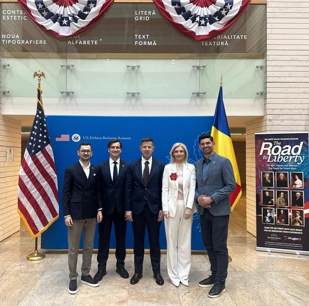 Deputatul PNL Andrei Baciu a participat recent, la București, la un eveniment organizat de Ambasada Statelor Unite ale Americii, dedicat marcării celor 20 de ani de existență a American Spaces în România și inaugurării muzeului Founders Museum