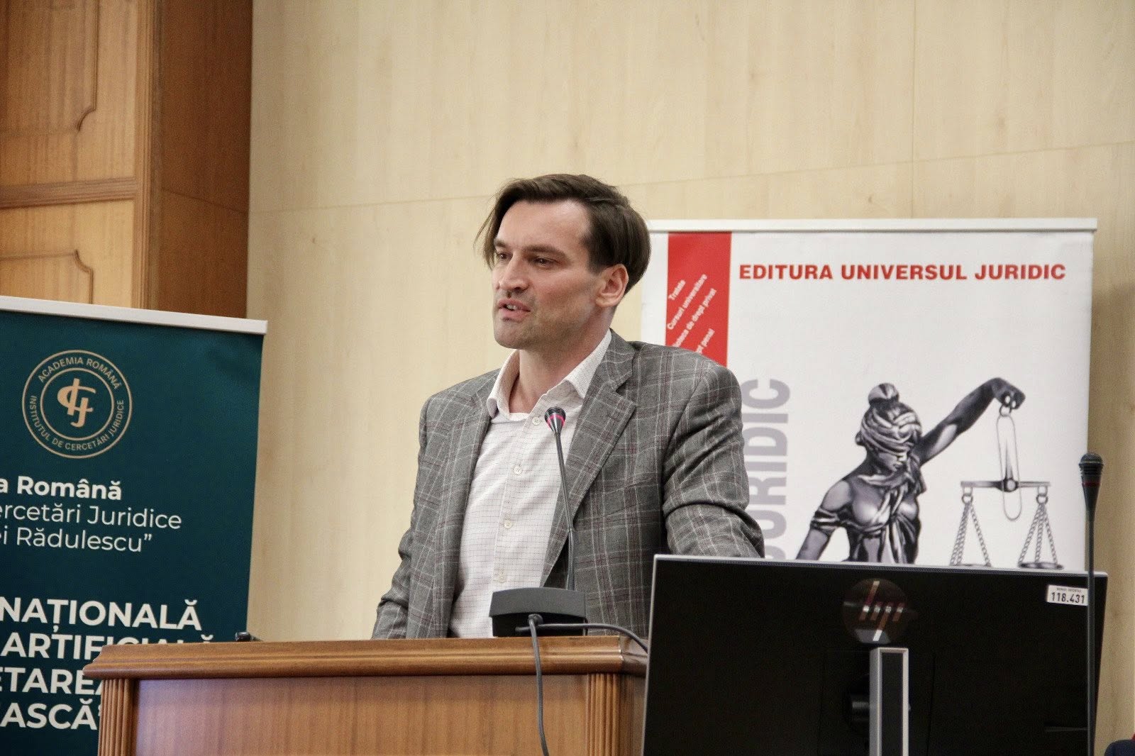 Deputatul PNL Andrei Baciu a susținut joi că universitățile din România fac deja primii pași concreți pentru integrarea inteligenței artificiale în procesul educațional și în domeniul cercetării inovative