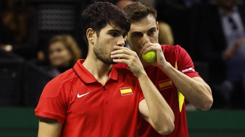Carlos Alcaraz rămâne singurul reprezentant al tenisului spaniol în turneul Masters 1000 de la Indian Wells, după eliminarea favoriților din alte categorii