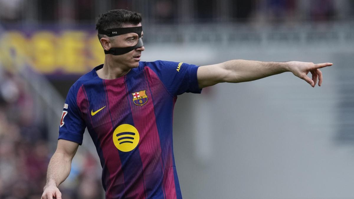 Lewandowski, titular în meciul crucial contra Newcastle