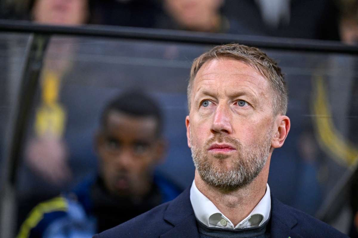 Suedia se aventurează spre Cupa Mondială, deși a terminat pe ultimul loc în grupă Deși a avut o campanie de calificare extrem de dificilă, cu patru înfrângeri și poziție de ultim loc în Grupa B, Suedia are totuși o șansă neașteptată de a ajunge la Cupa Mondială din SUA, Mexic și Canada