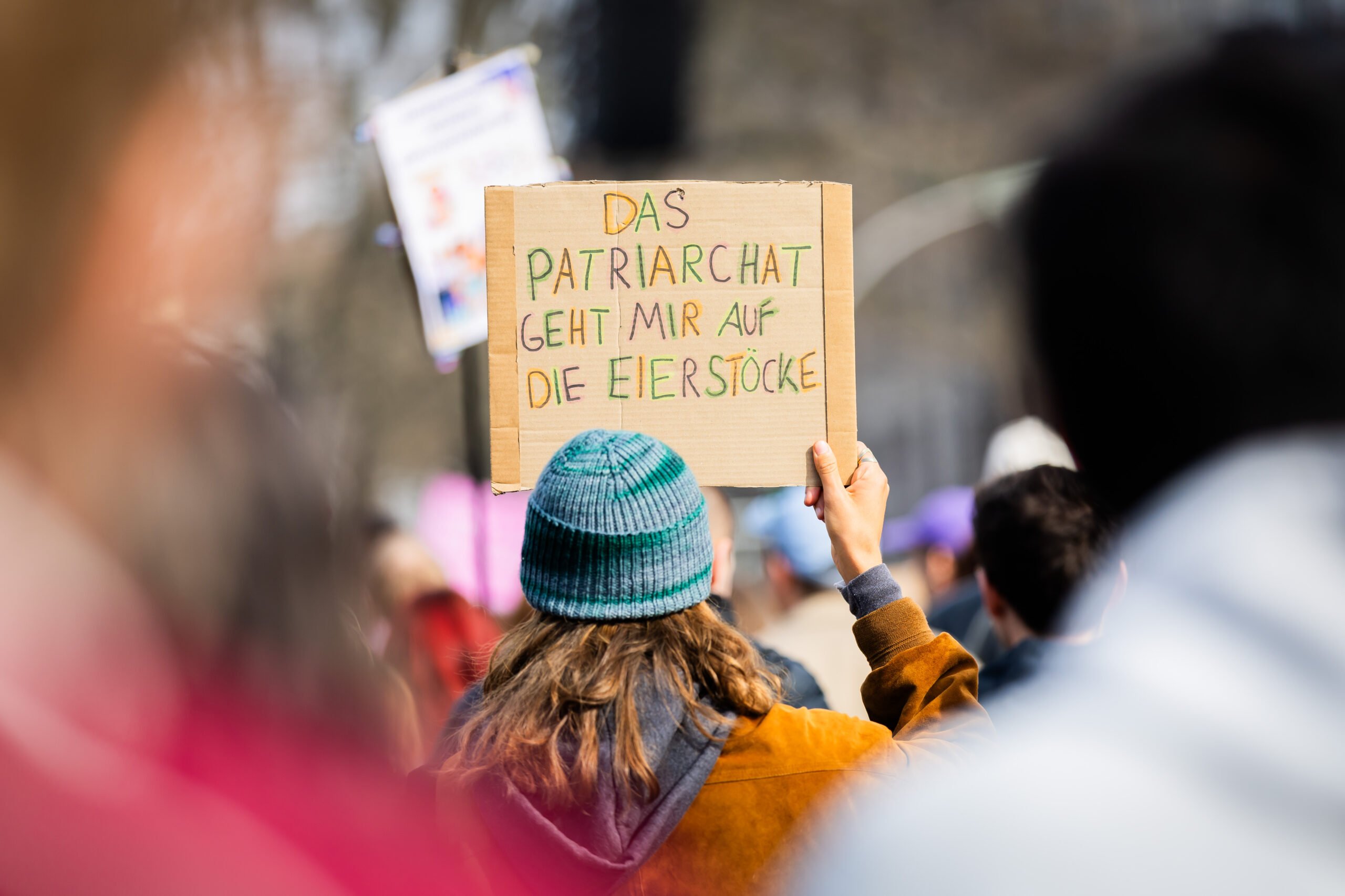 Ziua Internațională a Femeii, marcată în 2023 cu demonstrații în numeroase capitale europene, a fost, ca de fiecare dată, o amplă manifestare a solidarității și a revendicărilor femeilor din întreaga lume