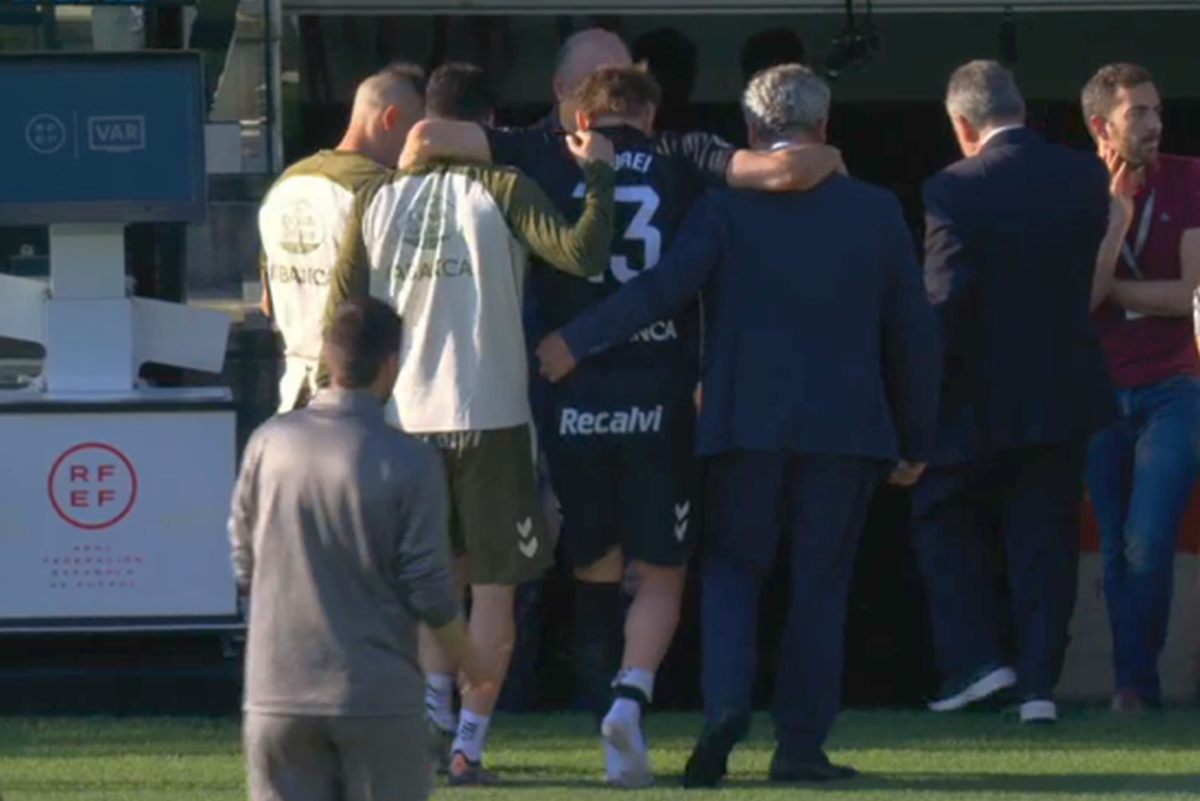 Ionuț Radu, goalkeeperul lui Celta Vigo și unul dintre cei mai promițători portari români, a fost nevoit să părăsească terenul în urma meciului cu Alaves, disputat duminică pe teren propriu