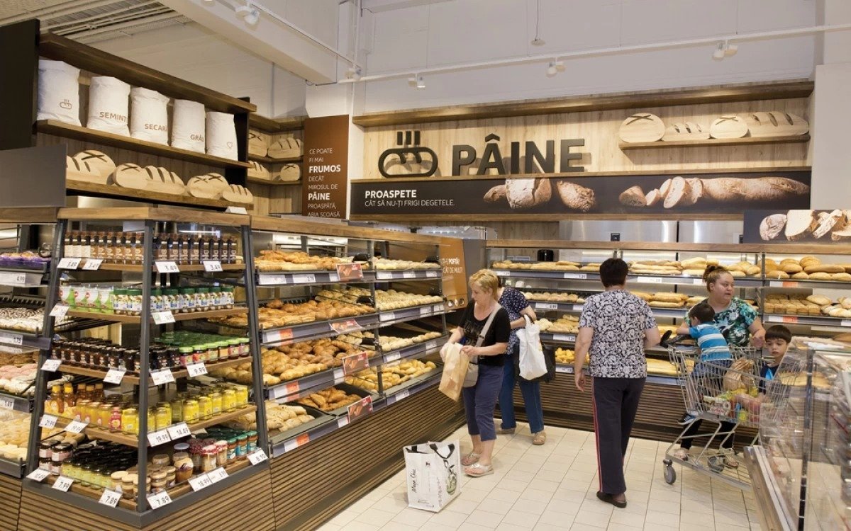 Vel Pitar România retrage voluntar mai multe loturi de pâine după descoperirea unui corp-străin în unele produse, decizie luată din responsabilitate față de consumatori, chiar dacă cazul a fost izolat