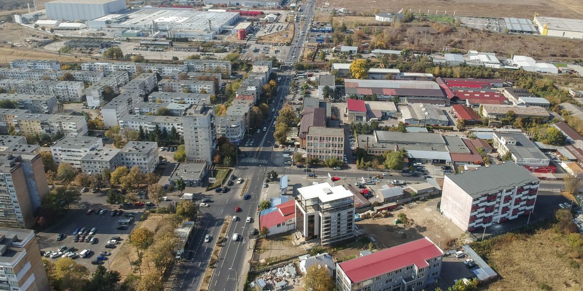 Au-platit-la-zi-dar-au-ramas-in-frig.-Locatarii-unui-bloc-din-Ploiesti-au-inghetat-din-cauza-datorii.jpeg - StiriAlese