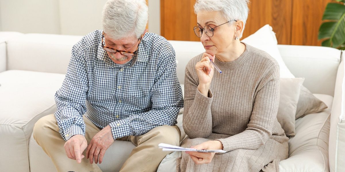 Cat-trebuie-sa-platesti-pentru-a-completa-un-an-de-vechime-in-2026.-Ce-se-intampla-daca-salariul-min.jpeg - StiriAlese