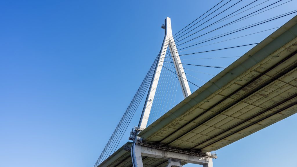 Cel mai înalt pod suspendat din Europa va lega versanții Văii Rebrei în Parva