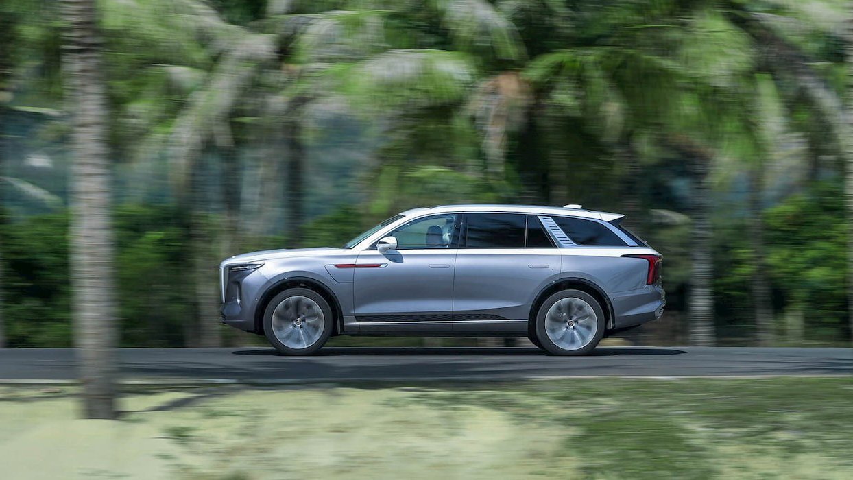 O descoperire promițătoare în domeniul bateriilor pentru vehicule electrice a zguduit recent piața mondială a tehnologiei auto