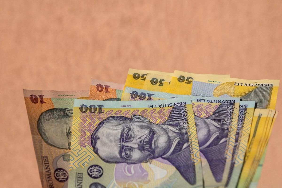 Pensionarii vor primi, înainte de Paște, 100 de lei de la stat în 2026